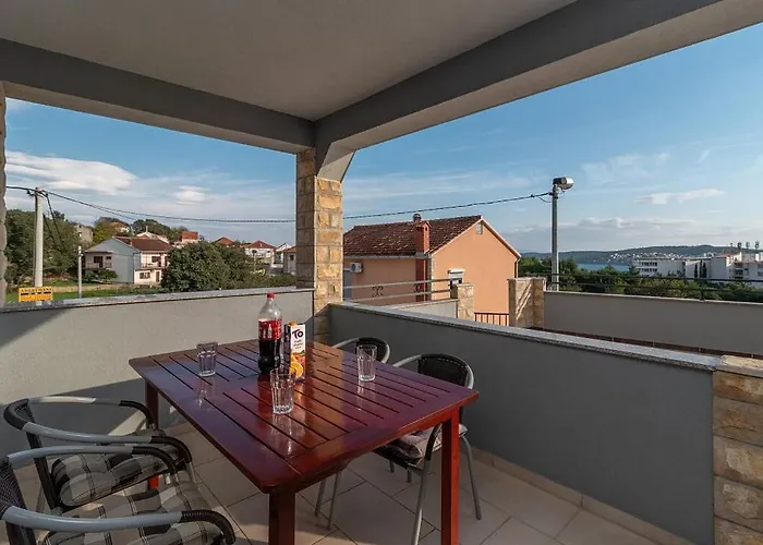 公寓 Grga 特罗吉尔