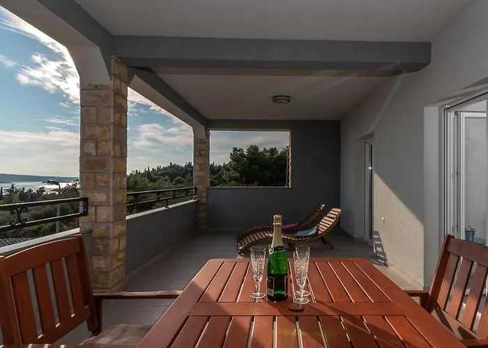 아파트 Grga 트로기르